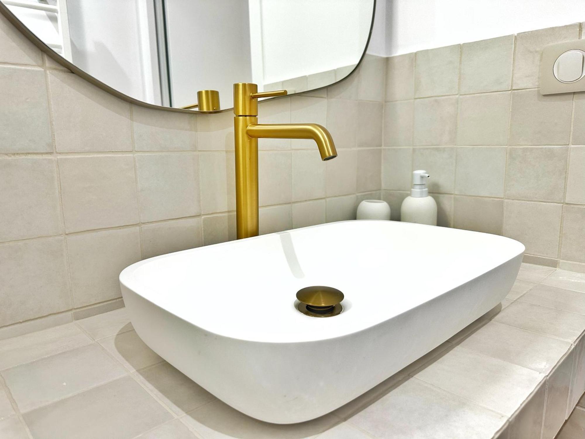 La Maison Cavet 5 Appartements De Standing Au Coeur Du Village Sanary-sur-Mer Εξωτερικό φωτογραφία