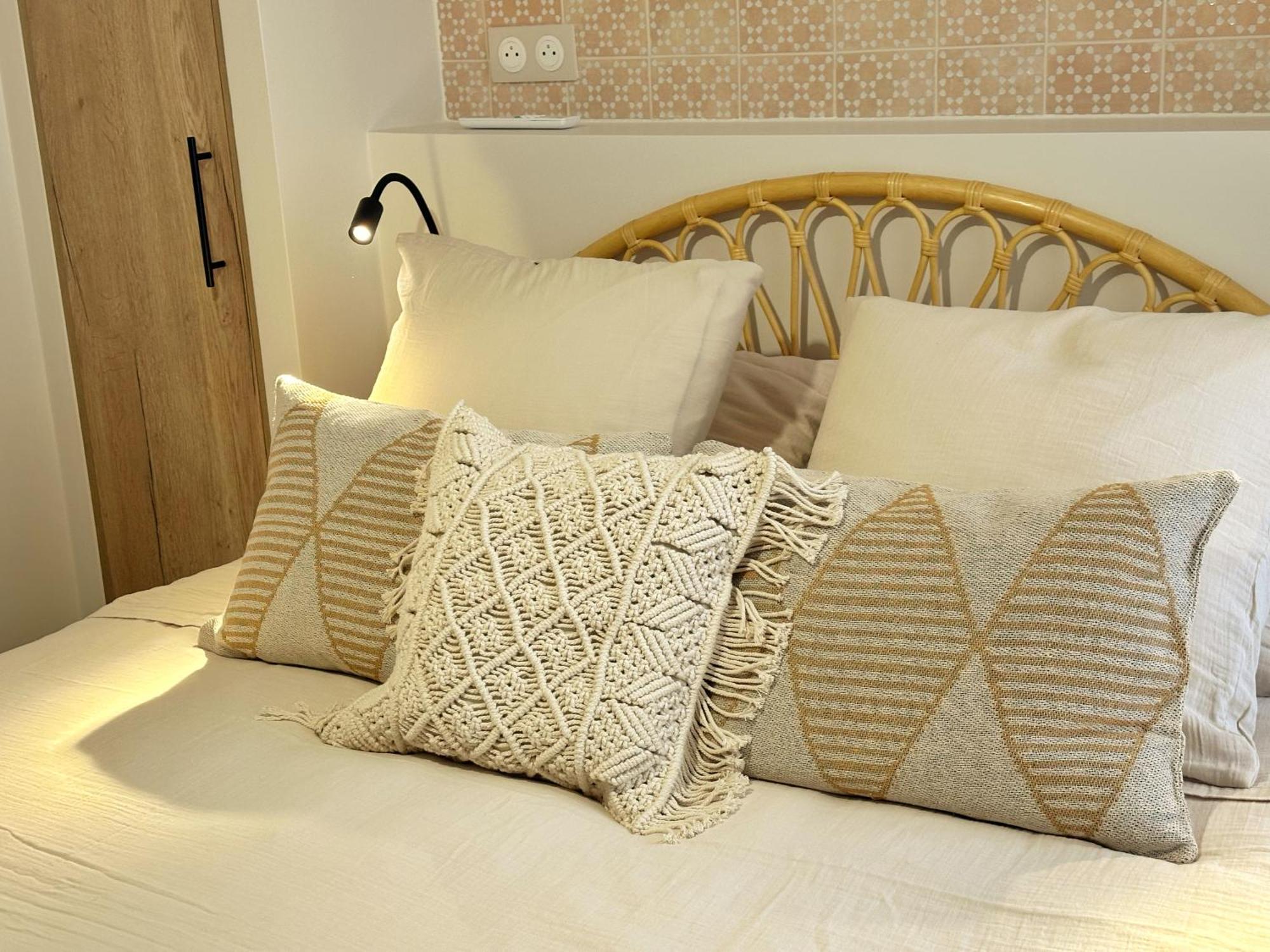 La Maison Cavet 5 Appartements De Standing Au Coeur Du Village Sanary-sur-Mer Εξωτερικό φωτογραφία